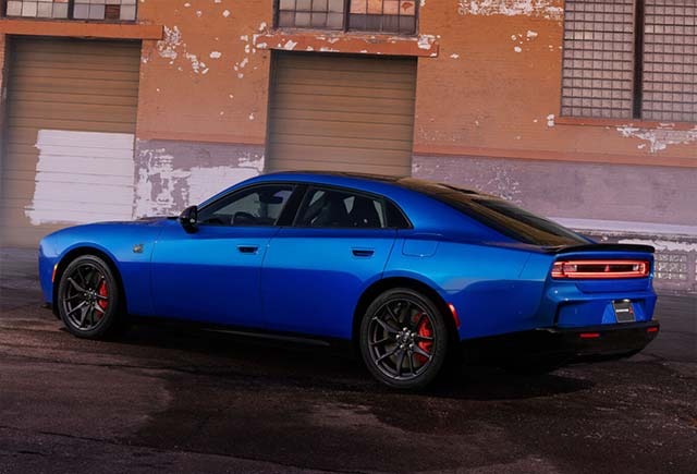Dodge адаптировал легендарный Charger под электродвигатели - 3 Dodge адаптировал легендарный Charger под электродвигатели