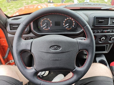 Это Lada Niva Sport в совершенно новом цвете: машину показали на фото