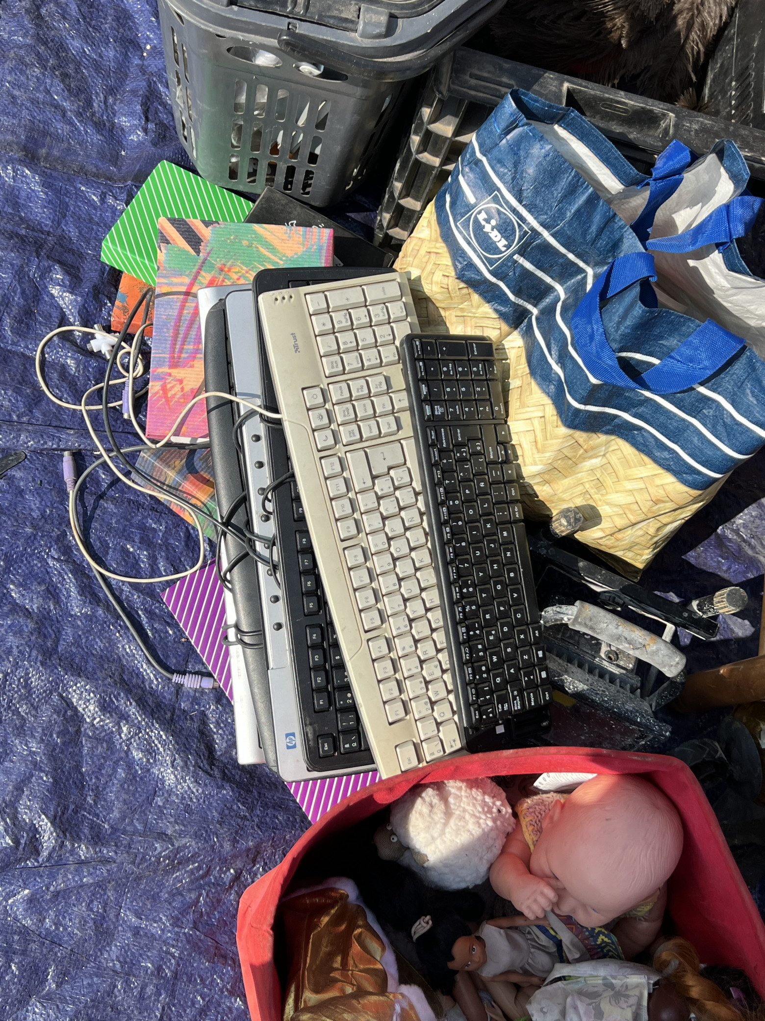 Почти летняя барахолка под Валенсией: новые находки. От коптеров до винтажных камер - 7 Почти летняя барахолка под Валенсией: новые находки. От коптеров до винтажных камер - 7