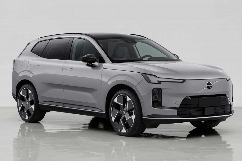 Совершенно новый Volvo XC70 полностью рассекречен: теперь это кроссовер с 1,5-литровым мотором