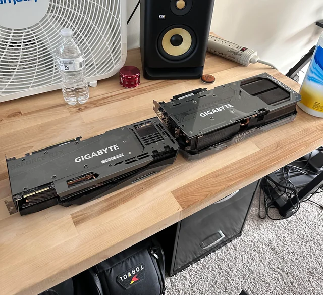 3090 vs 4090, наглядное фото из интернета