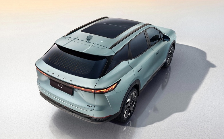 Конкурент Haval F7 и Geely Atlas от суббренда Chery. В России представлен Omoda C7: 150 л.с., полный привод и 5 лет гарантии