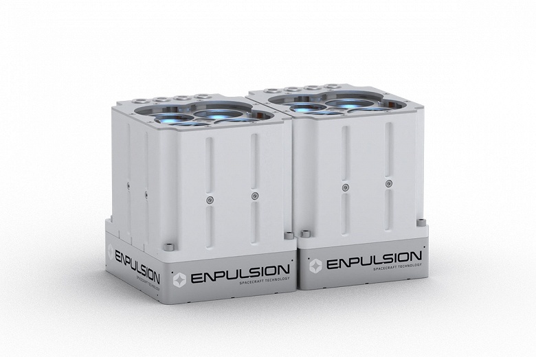 Австрийская компания Enpulsion представила электрический двигатель, который решает главную проблему малых аппаратов &mdash; медленный вывод на орбиту