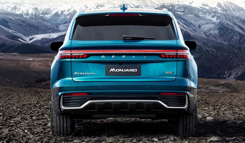 Geely предпочитает &laquo;ходить на двух ногах&raquo;: почему компания не откажется от ДВС