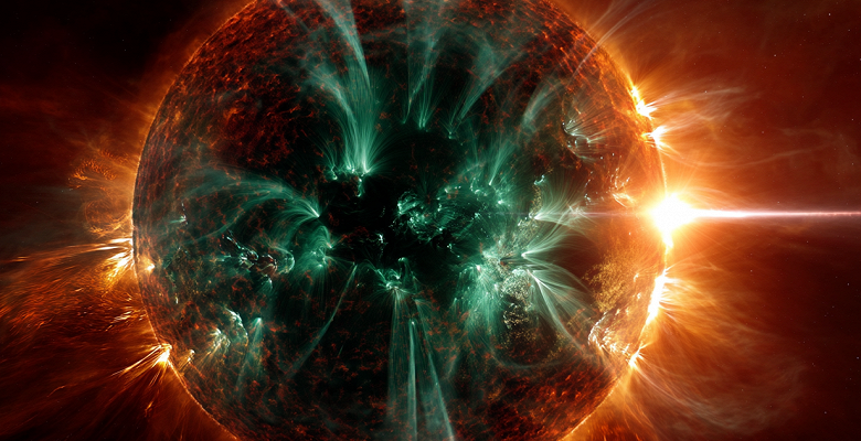 Напряженная обстановка без признаков улучшения: корональные дыры на Солнце сильно давят на Землю