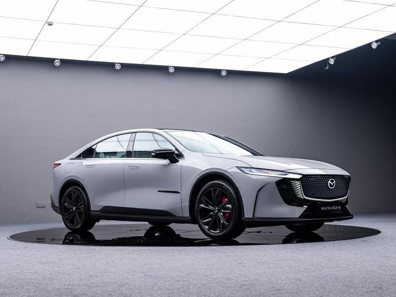 Новейшая «шестёрка» Mazda с запасом хода 1300 км и расходом 3,6 л на 100 км — дешевле $20 000. Заряженная Mazda EZ-6 Sports Edition выйдет 7 июня - 1 Новейшая «шестёрка» Mazda с запасом хода 1300 км и расходом 3,6 л на 100 км — дешевле $20 000. Заряженная Mazda EZ-6 Sports Edition выйдет 7 июня