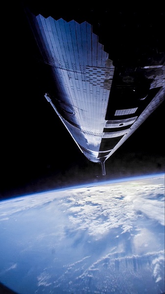 Фантастика становится реальностью: появились зрелищные космические кадры и видео из двигательного отсека Starship