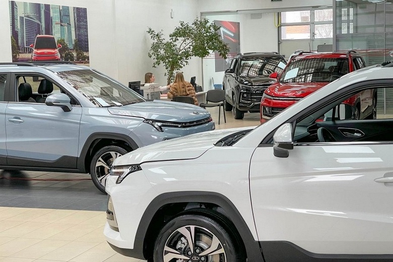 Продажи &laquo;Москвича&raquo; одновременно выросли и упали: смотря с чем сравнивать