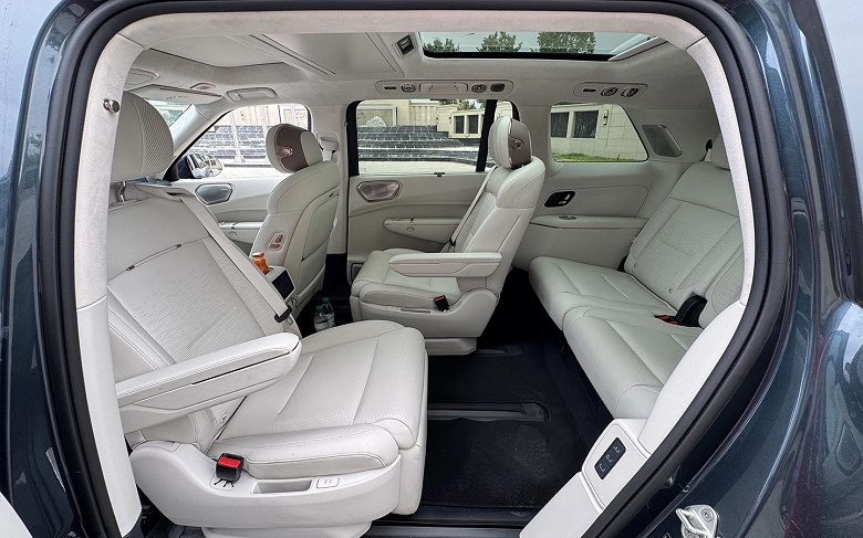 Скоро известные российские дилеры начнут продавать Lynk & Co 900 — 845-сильный аналог Li Auto L9: без русского языка, со «страховой гарантией» и доставкой до Казахстана - 2 Скоро известные российские дилеры начнут продавать Lynk & Co 900 — 845-сильный аналог Li Auto L9: без русского языка, со «страховой гарантией» и доставкой до Казахстана