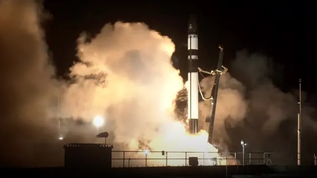Rocket Lab: 66-й запуск ракеты Electron вывел на орбиту супер-спутник для Японии