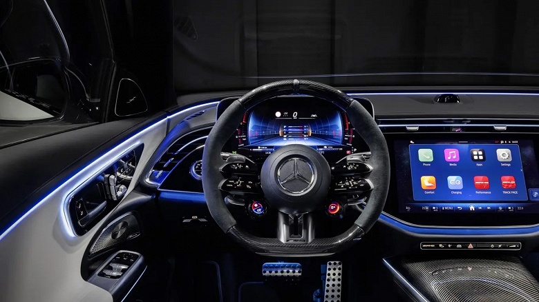 В России уже можно купить Mercedes-AMG E 53 2025: 3 литра, почти 600 л.с. и 100 км без бензина &mdash; почти 17 млн рублей