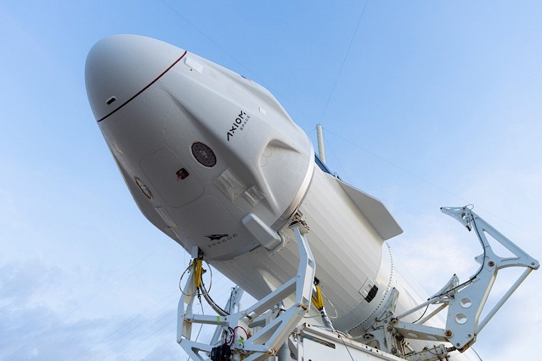 SpaceX завершает серию Crew Dragon пятой капсулой для миссии Ax-4 к МКС