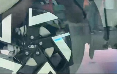 Будущий кроссовер АвтоВАЗа на базе Lada Vesta засняли за три дня до премьеры - 4 Будущий кроссовер АвтоВАЗа на базе Lada Vesta засняли за три дня до премьеры