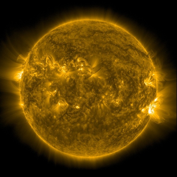 Готовимся к новым магнитным бурям? Солнечная активность за последние сутки резко усилилась, вероятность мощнейших X-вспышек — 20% - 1 Готовимся к новым магнитным бурям? Солнечная активность за последние сутки резко усилилась, вероятность мощнейших X-вспышек — 20%