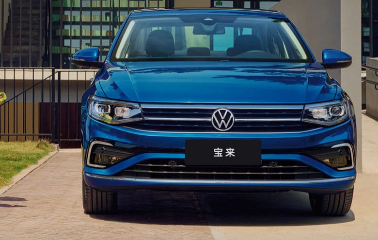 Volkswagen обновил культовый бюджетный седан: Volkswagen Bora 2025 получил три двигателя и две коробки передач, но «автомата» нет