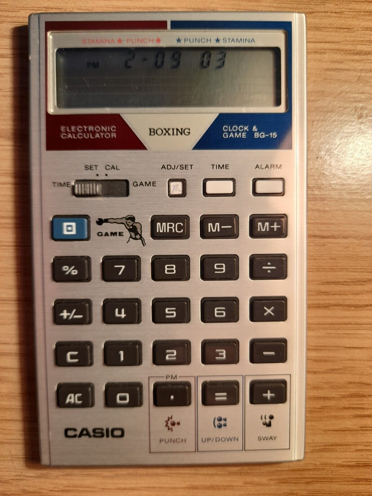 Клавиатура с защитой от вампиров и другая ретро техника времен, когда не боялись экспериментировать с дизайном - 11