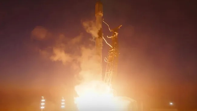 SpaceX: Ещё 26 спутников Starlink на орбите – глобальный интернет приближается к каждому уголку планеты - 1 SpaceX: Ещё 26 спутников Starlink на орбите – глобальный интернет приближается к каждому уголку планеты