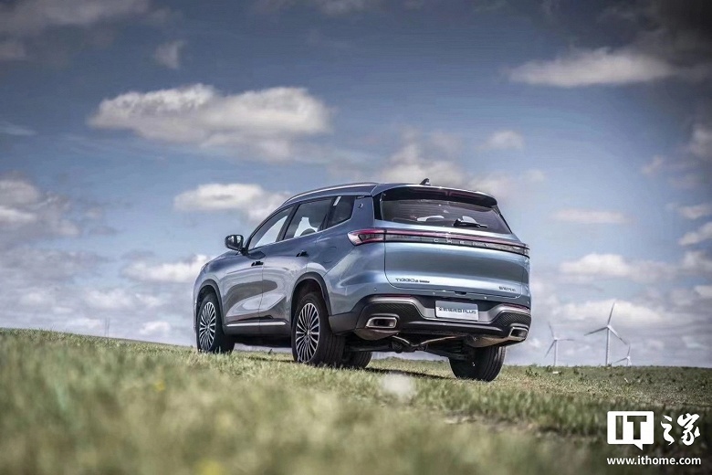 Представлены две новые модели Chery Tiggo 8