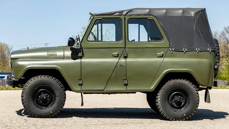 &laquo;Всё оригинальное, как вчера с завода&raquo;. В России продают 42-летный УАЗ-469 с пробегом всего 12 тыс. км