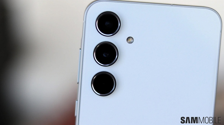 Samsung выпустила важное обновление для Galaxy S21, Galaxy S22, Galaxy A55, Galaxy A54 и Galaxy A36