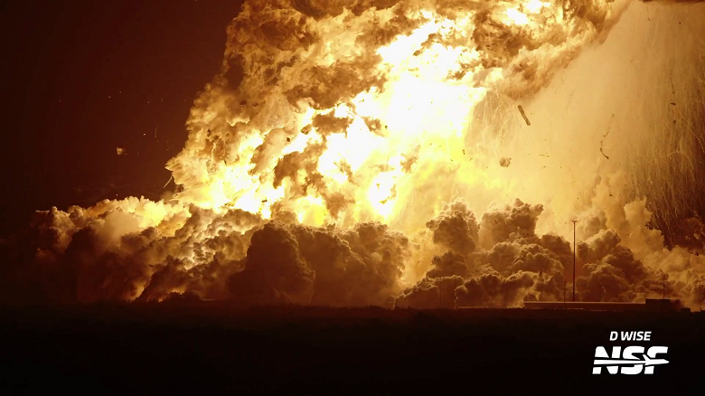 Ракета Starship мощно взорвалась, даже не взлетев