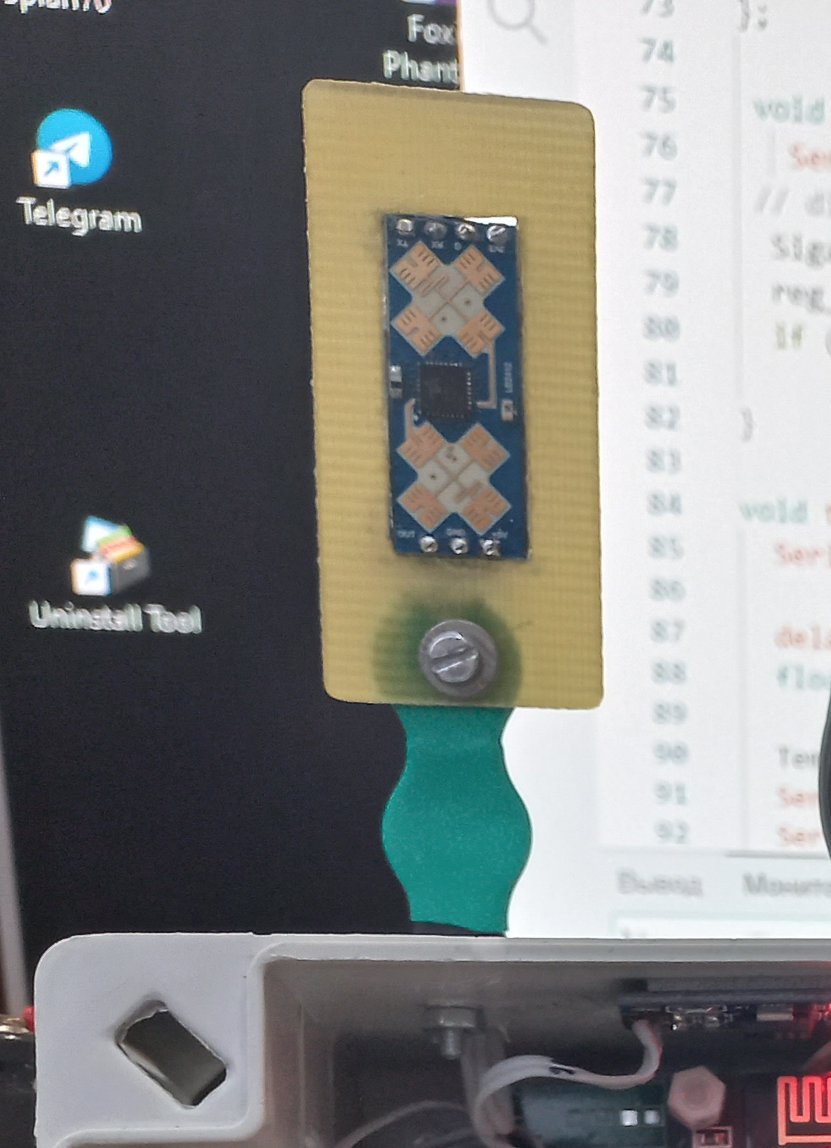 Рисунок 2 Датчик движения, способ крепления.  