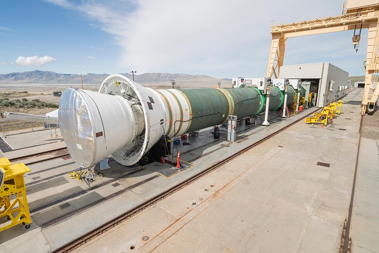 Крупнейший в мире сегментированный твердотопливный ракетный двигатель BOLE запустят уже 26 июня