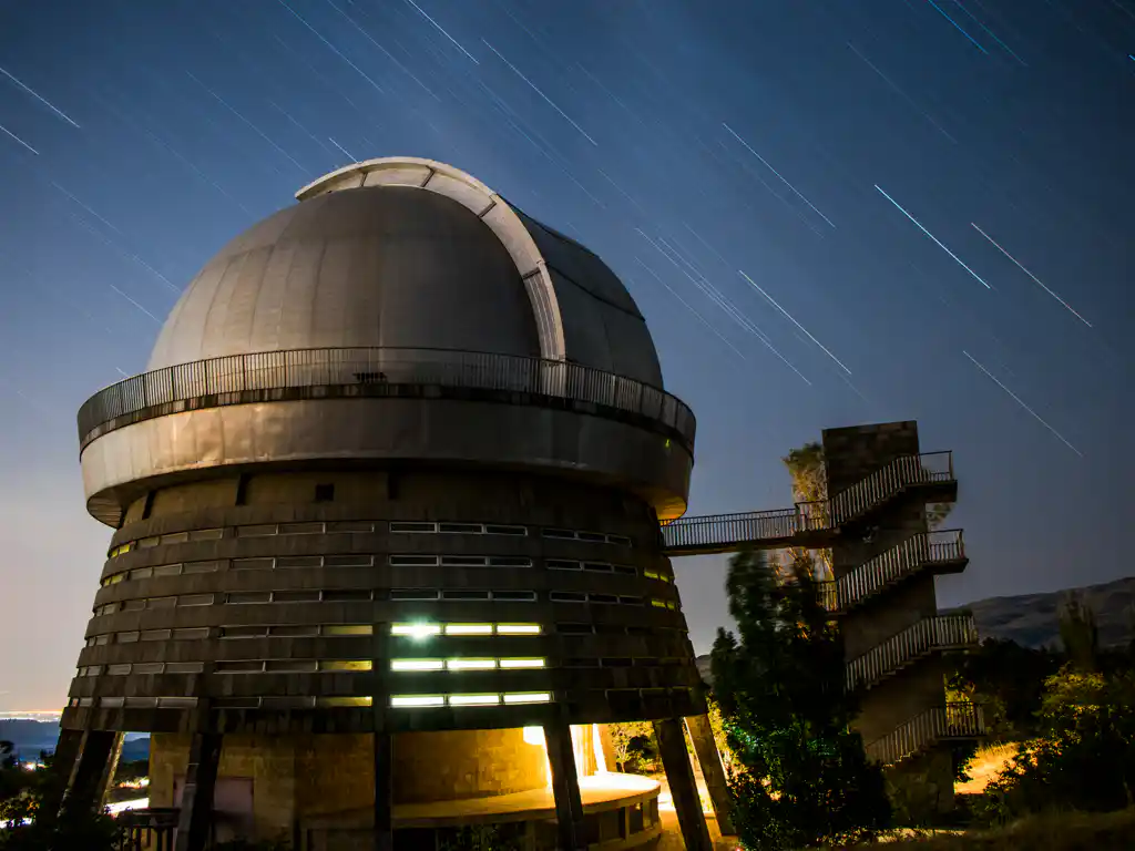 Автор этих строк, кстати там, бывал. Впечатляет.  