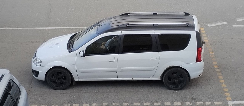 Редкий автомобиль Lada Largus VIP заметили на дорогах Тольятти. Часть таких машин оснащена двигателем 2,0 л от Renault Duster - 1 Редкий автомобиль Lada Largus VIP заметили на дорогах Тольятти