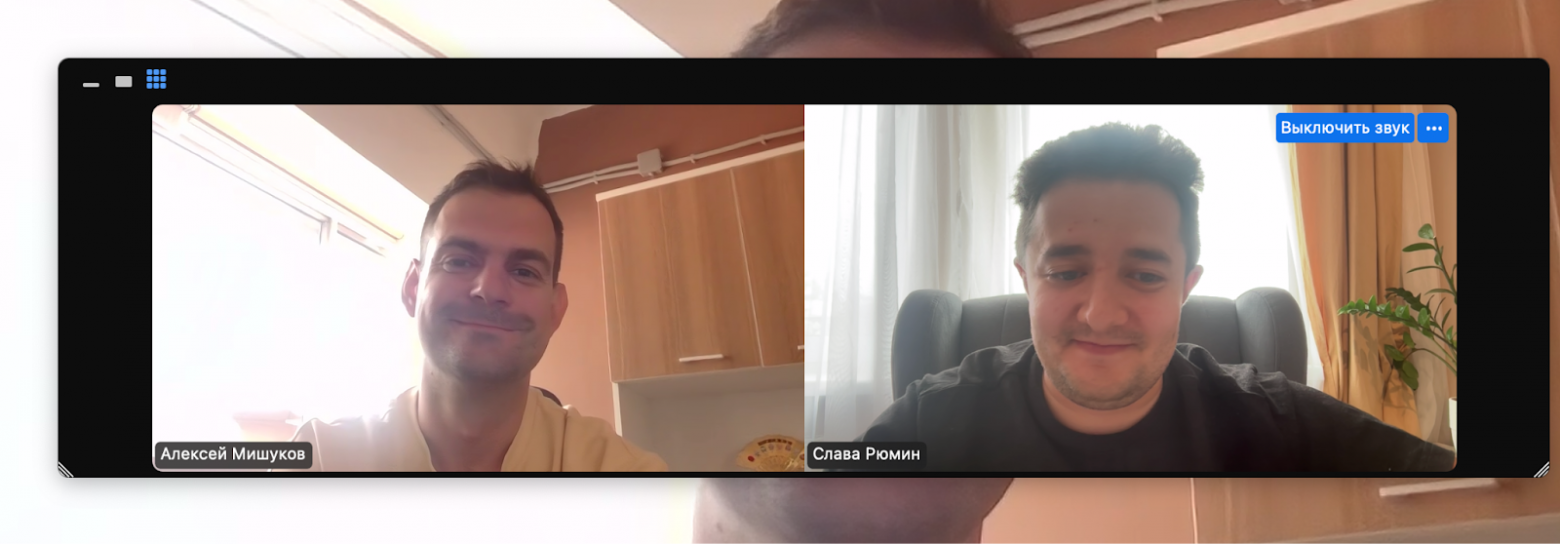 Живой Слава Рюмин взял интервью по зум у живого Алексея Мишукова, чтобы написать эту статью.