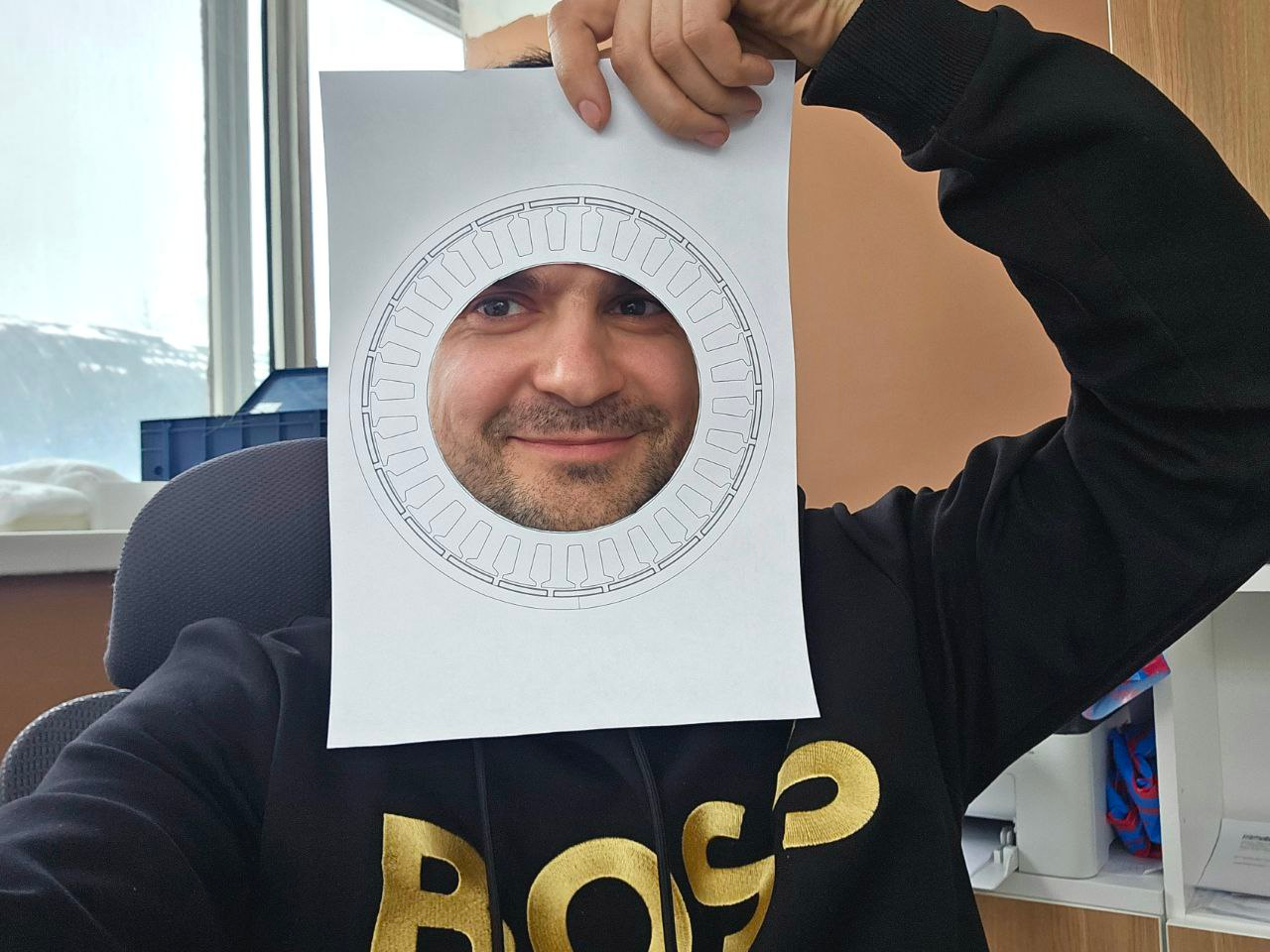 Тружусь в поте лица