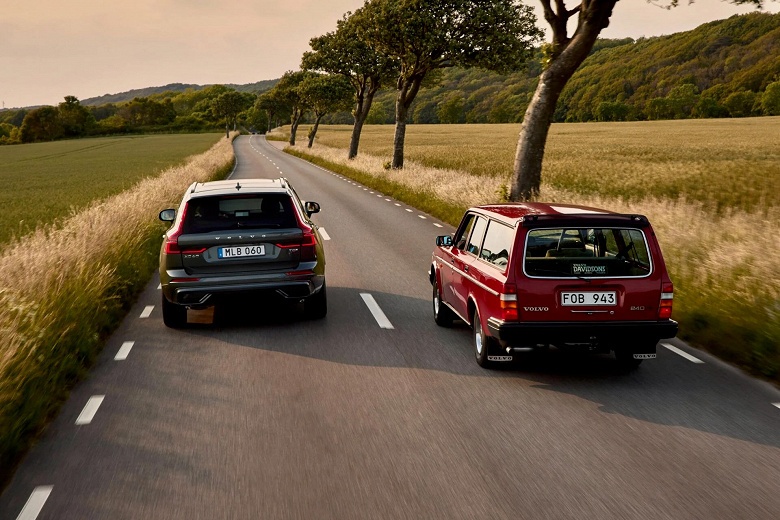 Впервые за 32 года у Volvo новый бестселлер: Volvo XC60 стал самым продаваемым автомобилем марки, кроссовер обогнал по продажам Volvo 240 - 2 Впервые за 32 года у Volvo новый бестселлер: Volvo XC60 стал самым продаваемым автомобилем марки, кроссовер обогнал по продажам Volvo 240