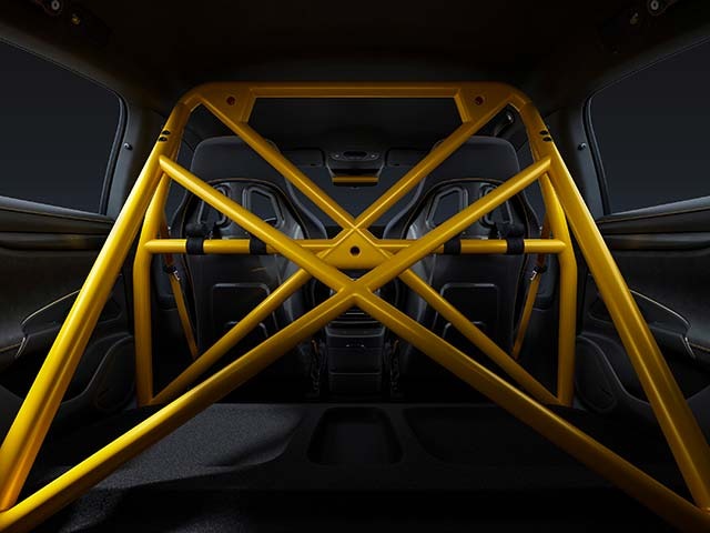 Xiaomi SU7 Ultra: электрический болид, покоривший Нюрбургринг