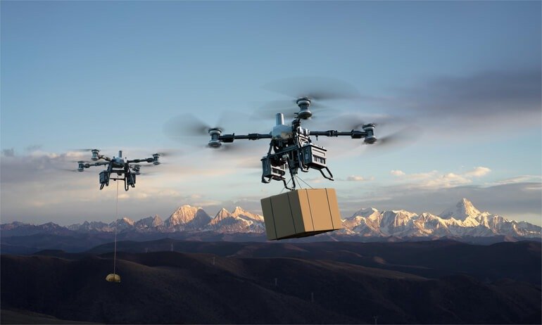 Представлен дрон DJI FC100, который вполне может поднять взрослого человека. Правда, он стоит как машина