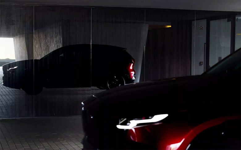 Это Mazda CX-5 нового поколения. Появились официальные изображения