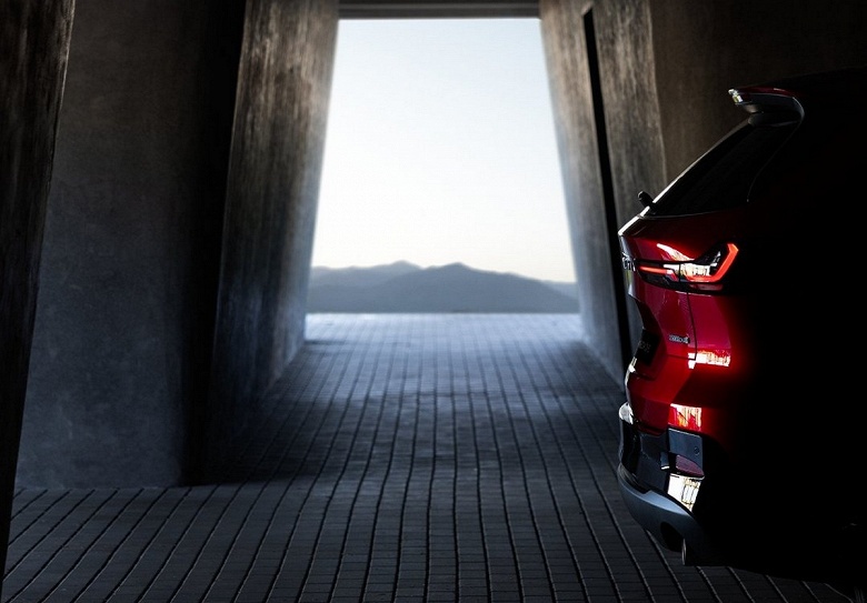 Это Mazda CX-5 нового поколения. Появились официальные изображения