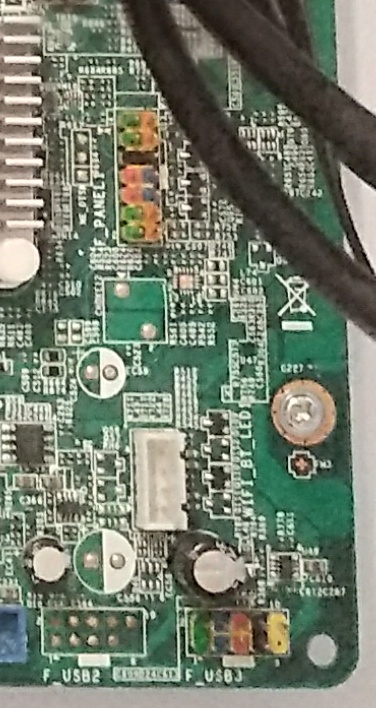 Контакты  для подключения к F_PANEL немного выше