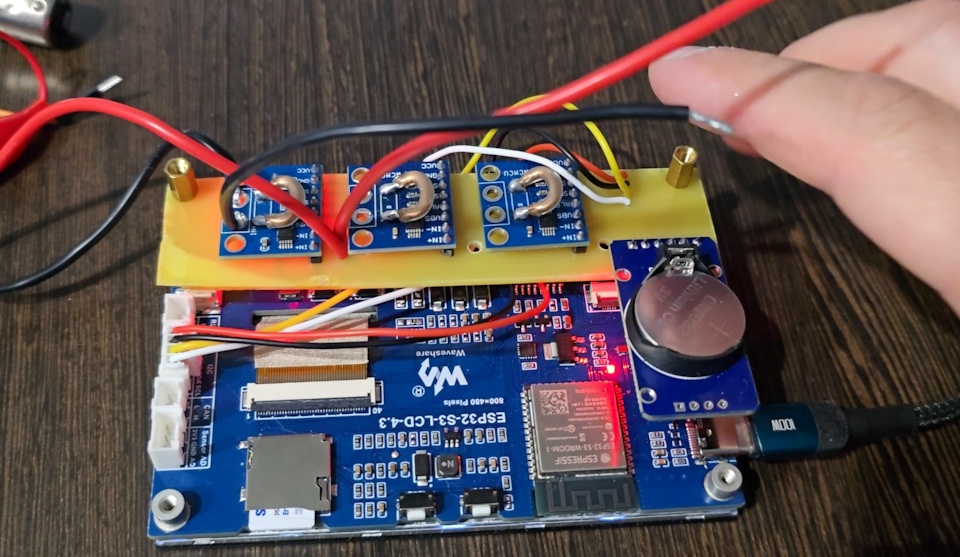 Схема трехканального вольтамперметра на базе ESP32-S3 с записью данных в лог и передачей данных по WI-FI (YCHEV003)