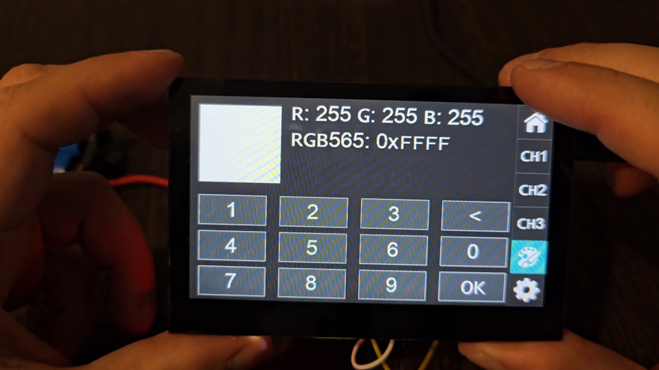 Выбор цвета трехканального вольтамперметра на базе ESP32-S3 с записью данных в лог и передачей данных по WI-FI (YCHEV003)