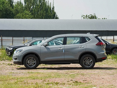 Nissan не собирается прощаться с X-Trail, который выпускали в России. Представлен Nissan X-Trail Honor — сразу со скидкой 5800 долларов