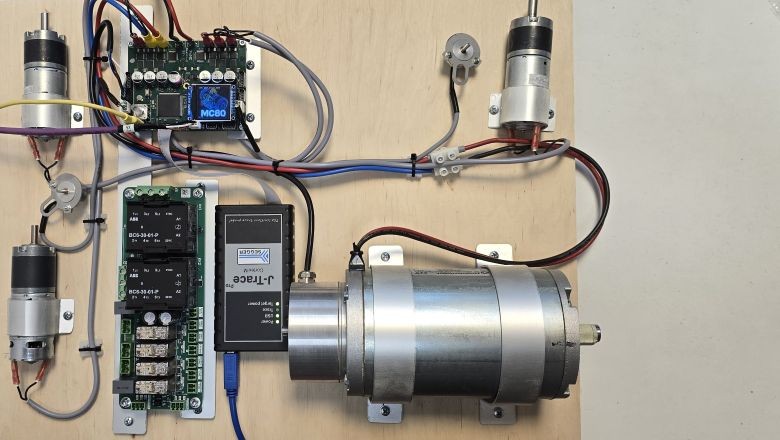 Стенд для испытаний контроллера моторов. 