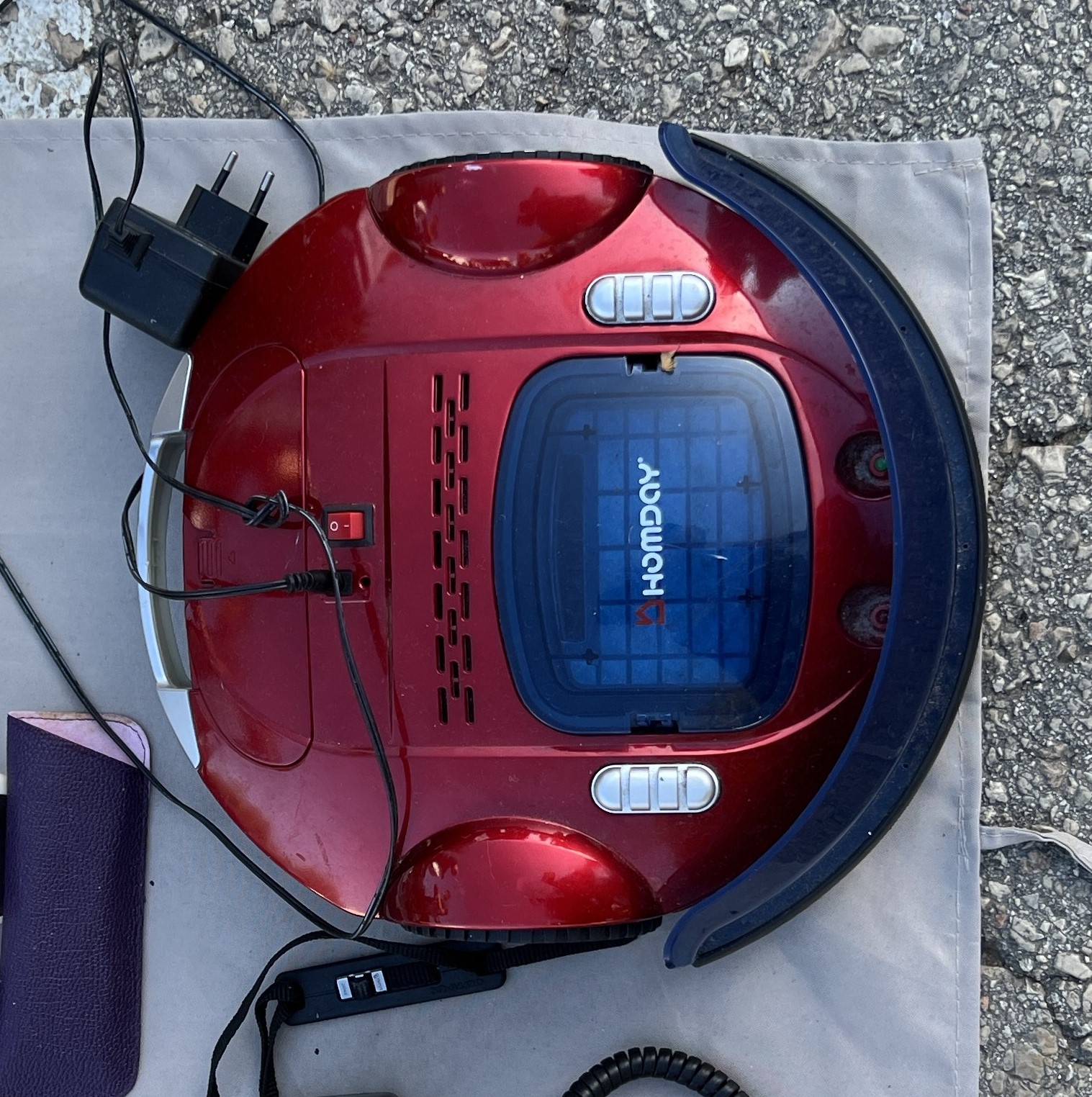 И снова испанская барахолка: оптический нивелир, измеритель поля и… утюги - 7