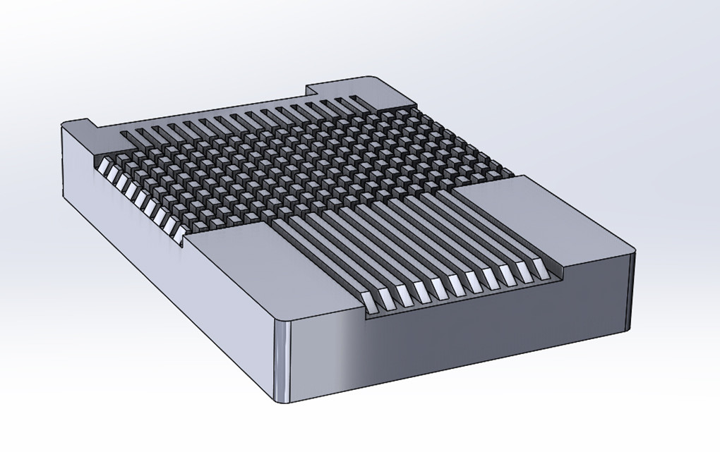 Модель твердотельного накопителя 2.5 дюйма с алюминиевым корпусом и радиатором, разработанная для энтерпрайз-класса.    