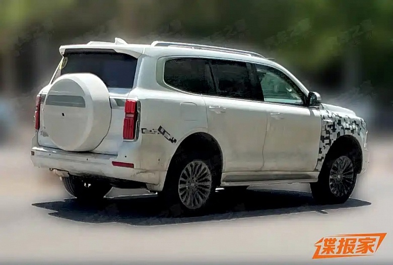 Новые &laquo;Танки&raquo; на подходе: живые фото обновленных Tank 500 и Tank 700