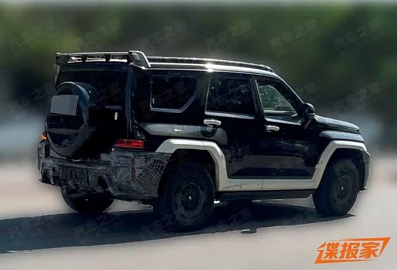 Новые &laquo;Танки&raquo; на подходе: живые фото обновленных Tank 500 и Tank 700