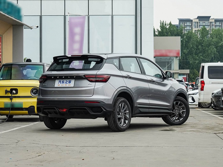 Представлен Geely Coolray Super Max — с атмосферным мотором как у Geely Emgrand - 2 Представлен Geely Coolray Super Max — с атмосферным мотором как у Geely Emgrand