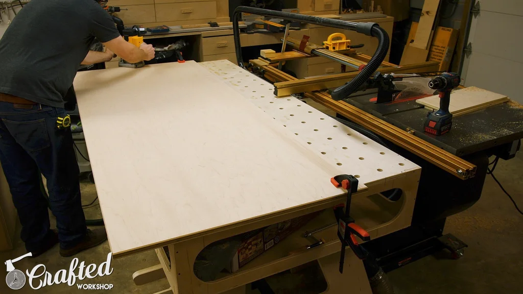 Самодельный компьютерный стол с навороченной начинкой внутри за 20 шагов - 10