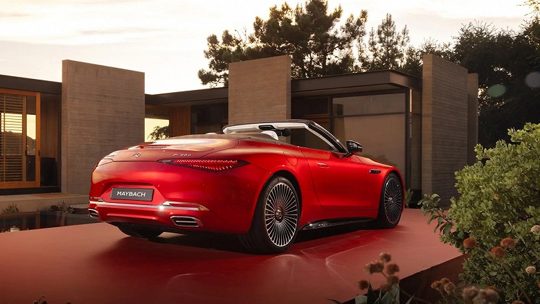 Санкциям вопреки: в Россию привезли новейшие Mercedes-Maybach SL 680 с мощным мотором V8