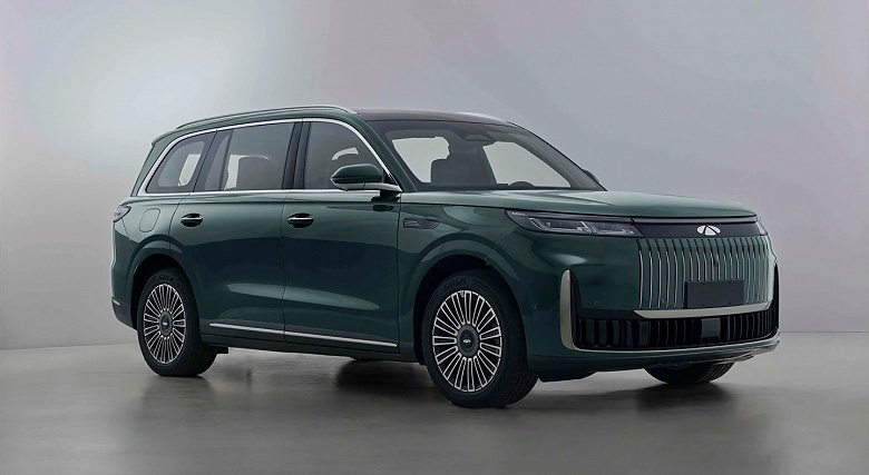 Огромный 5,2-метровый кроссовер с пожизненной гарантией, крошечным 1,5-литровым ДВС и неизвестным по мощности электромотором. Представлен Chery Fengyun T11