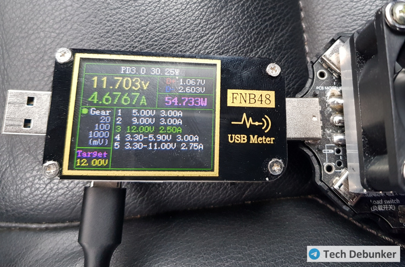 С одного порта можно и 54 Вт снять, однако недолго